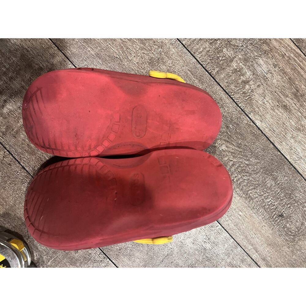 Crocs Classic Shoe Size 10.5 Red - Picture 11 of 13